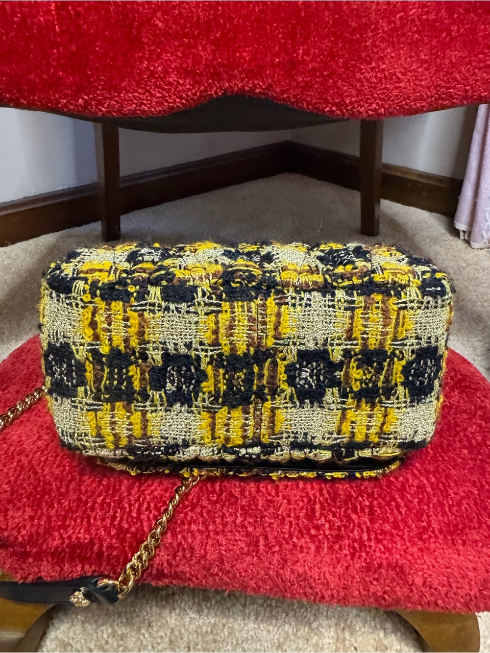 Versace Virtus Yellow & Black Tweed Shoulder Bag with Gold Chain - Picture 2 of 5